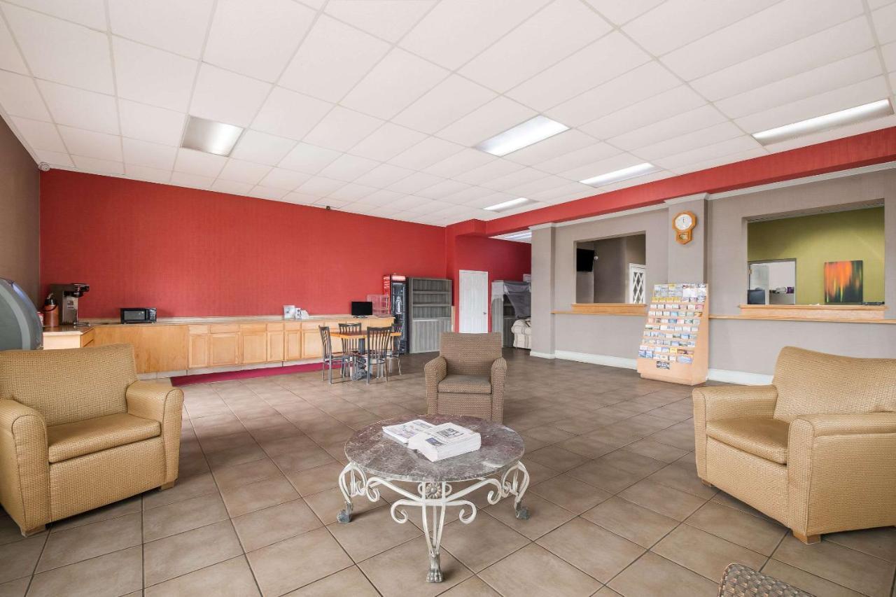 Suburban Studios Cleveland Tn I-75 ภายนอก รูปภาพ