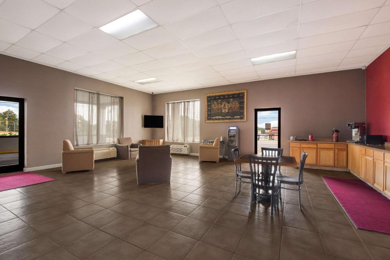 Suburban Studios Cleveland Tn I-75 ภายนอก รูปภาพ