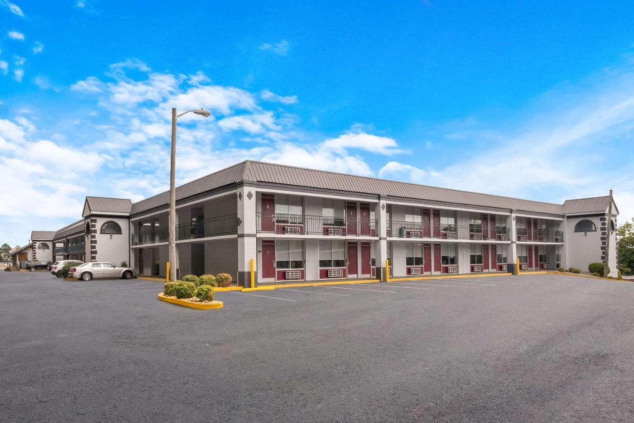 Suburban Studios Cleveland Tn I-75 ภายนอก รูปภาพ
